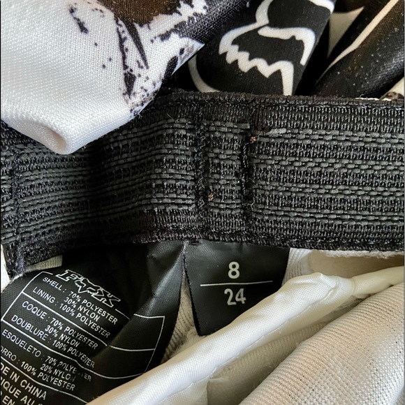 SOLD ✅ Fox Motocross Gear Boys size 8 - Picture 3 of 6